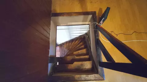 Tetőtéri feljárat