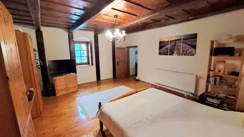 hátsó szoba