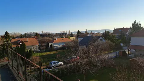 kilátás a lapostetőről