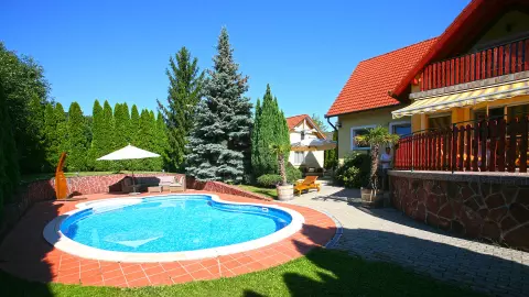 balatonszepezdi panorámás medencés ház