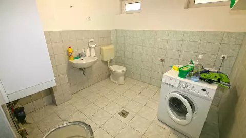 balatonszepezdi panorámás medencés ház - alagsor, kazánház